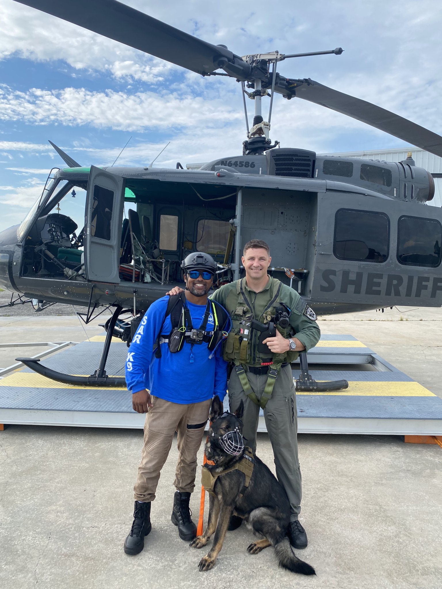 Jonathan Franco and Enzo with Sheriff helicopter during SAR deployment